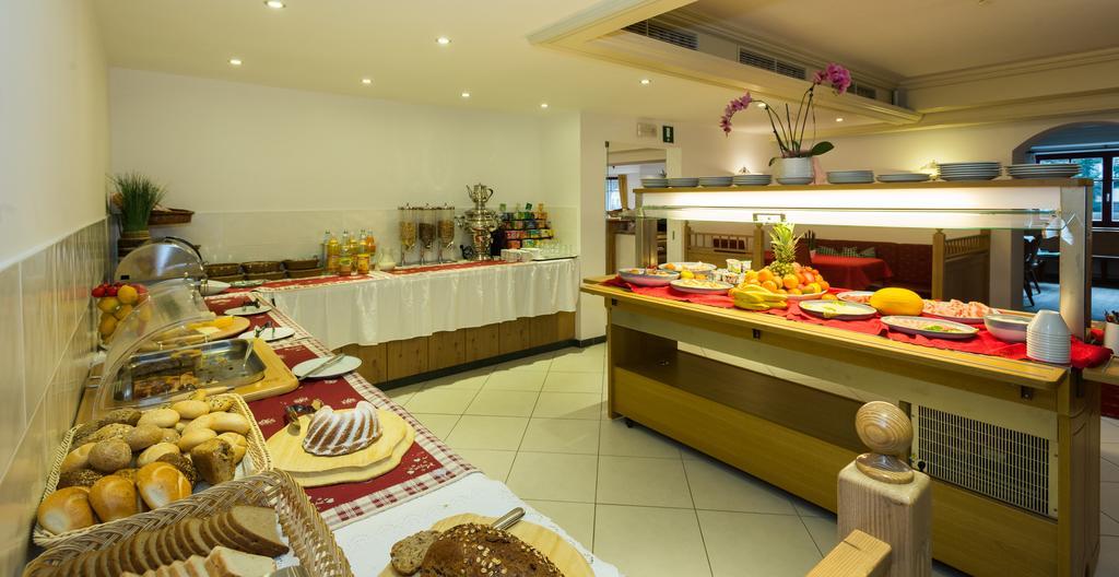 Hotel Hellweger كامبو توريس المظهر الخارجي الصورة